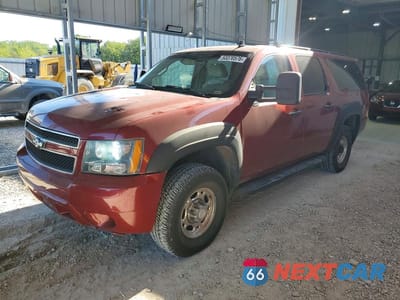 2008 CHEVROLET SUBURBAN K2500 3GNGK26K38G191442 - główne zdjęcie licytacji z USA - miniatura