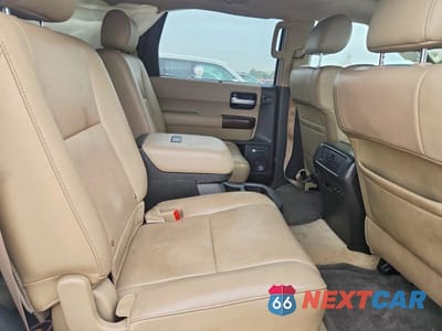 Zdjęcie 11 z 14 samochodu: 2011 TOYOTA SEQUOIA PLATINUM VIN:5TDDW5G18BS043724 - miniatura