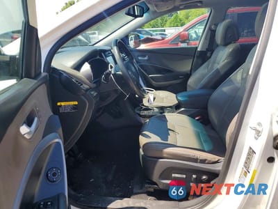 Zdjęcie 7 z 12 samochodu: 2016 HYUNDAI SANTA FE SE VIN:KM8SR4HF2GU142055 - miniatura
