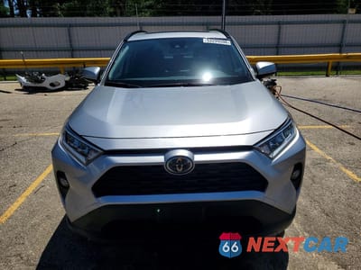 Piąte zdjęcie samochodu w środku: 2020 TOYOTA RAV4 XLE PREMIUM VIN:JTMC1RFV0LJ021737 - miniatura