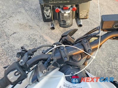 Zdjęcie 7 z 9 samochodu: 2023 SUZUKI GSX-S750 M VIN:JS1C533D2P7100160 - miniatura