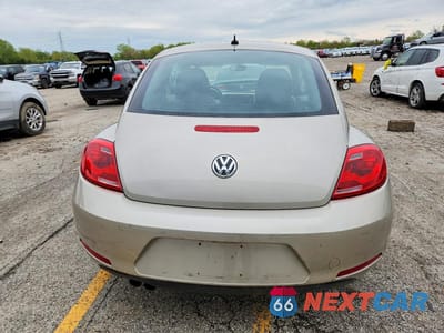 Zdjęcie 6 z 13 samochodu: 2012 VOLKSWAGEN BEETLE VIN:3VWJP7ATXCM648770 - miniatura