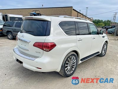 Czwarte zdjęcie samochodu z boku: 2015 INFINITI QX80 BASE VIN:JN8AZ2NE4F9081376 - miniatura