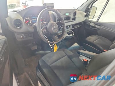Zdjęcie 8 z 13 samochodu: 2025 MERCEDES BENZ SPRINTER 2500 VIN:W1Y4KCHYXST202980 - miniatura