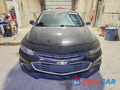 Piąte zdjęcie samochodu w środku: 2018 CHEVROLET MALIBU LT VIN:1G1ZD5ST3JF233006 - miniatura