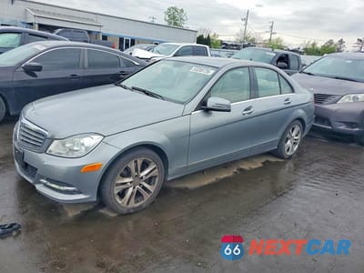 2014 MERCEDES-BENZ C 300 4MATIC WDDGF8ABXEA955732 - główne zdjęcie licytacji z USA - miniatura