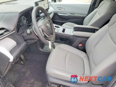 Zdjęcie 7 z 14 samochodu: 2025 TOYOTA SIENNA XLE 7-PASSENGER VIN:5TDJSKFC5SS190194 - miniatura