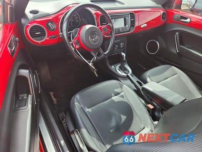 Zdjęcie 8 z 12 samochodu: 2012 VOLKSWAGEN BEETLE VIN:3VWJP7ATXCM602176 - miniatura