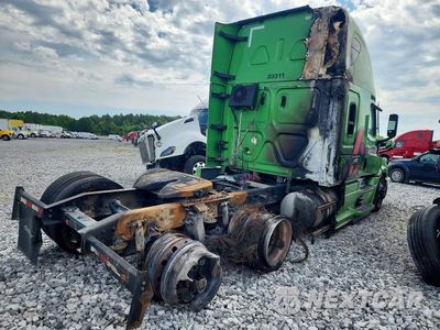 Czwarte zdjęcie samochodu z boku: 2023 FREIGHTLINER CASCADIA 126 VIN:3AKJHHDR2PSUE5300 - miniatura
