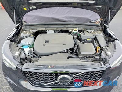 Zdjęcie 12 z 14 samochodu: 2025 VOLVO XC40 PLUS VIN:YV4L12UC8S2464443 - miniatura