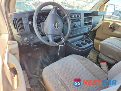 Zdjęcie 8 z 13 samochodu: 2014 CHEVROLET EXPRESS G2500 VIN:1GCWGFCA7E1200131 - miniatura