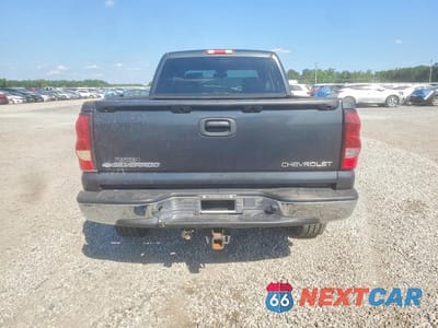 Zdjęcie 6 z 12 samochodu: 2004 CHEVROLET SILVERADO K2500 VIN:1GCGK23U14F105426 - miniatura