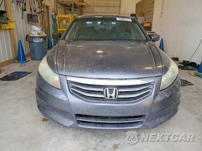 Piąte zdjęcie samochodu w środku: 2011 HONDA ACCORD LXP VIN:1HGCP2F41BA022358 - miniatura