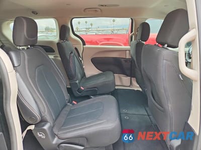 Zdjęcie 11 z 14 samochodu: 2023 CHRYSLER VOYAGER LX VIN:2C4RC1CGXPR524771 - miniatura