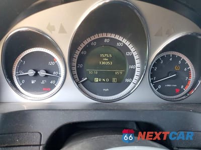 Zdjęcie 9 z 12 samochodu: 2011 MERCEDES-BENZ C 300 VIN:WDDGF5EB1BR137568 - miniatura