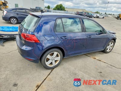 Trzecie zdjęcie samochodu z tyłu: 2017 VOLKSWAGEN GOLF S VIN:3VW217AU1HM066630 - miniatura