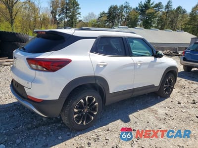 Trzecie zdjęcie samochodu z tyłu: 2022 CHEVROLET TRAILBLAZER LT VIN:KL79MPS28NB123623 - miniatura