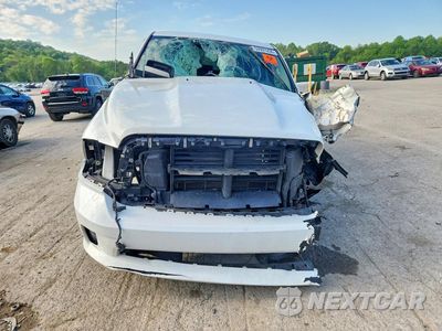 Piąte zdjęcie samochodu w środku: 2018 RAM 1500 ST VIN:1C6RR7FGXJS167361 - miniatura