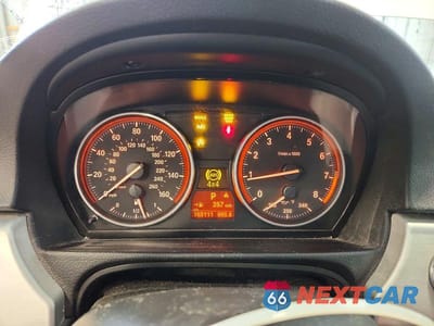 Zdjęcie 9 z 12 samochodu: 2009 BMW 328 XI VIN:WBAWC33549PU84895 - miniatura