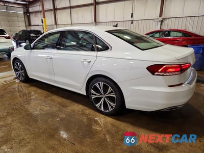 Drugie zdjęcie samochodu z przodu: 2022 VOLKSWAGEN PASSAT SE VIN:1VWSA7A3XNC003143 - miniatura