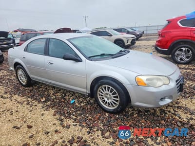 Czwarte zdjęcie samochodu z boku: 2004 CHRYSLER SEBRING LXI VIN:1C3EL56R74N249652 - miniatura