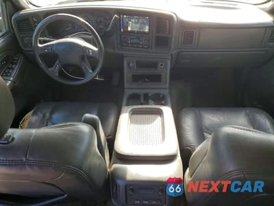 Zdjęcie 8 z 12 samochodu: 2004 CHEVROLET SILVERADO K2500 HEAVY DUTY VIN:1GCHK23U84F213014 - miniatura