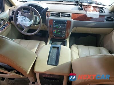 Zdjęcie 8 z 14 samochodu: 2010 CHEVROLET TAHOE C1500 LT VIN:1GNMCBE36AR129923 - miniatura