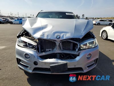 Piąte zdjęcie samochodu w środku: 2018 BMW X5 SDRIVE35I VIN:5UXKR2C58J0Z14045 - miniatura