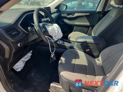Zdjęcie 7 z 13 samochodu: 2022 FORD ESCAPE SE VIN:1FMCU9G60NUA60887 - miniatura