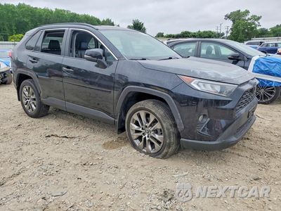 Czwarte zdjęcie samochodu z boku: 2020 TOYOTA RAV4 VIN:2T3A1RFV1LC076529 - miniatura