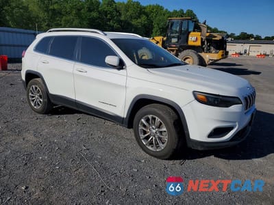 Czwarte zdjęcie samochodu z boku: 2020 JEEP CHEROKEE LATITUDE PLUS VIN:1C4PJMLN4LD632331 - miniatura