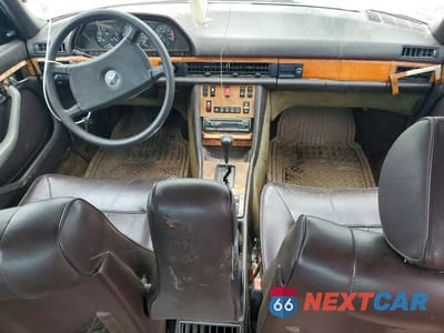Zdjęcie 8 z 12 samochodu: 1983 MERCEDES-BENZ 380 SEL VIN:WDBCA33A7DB044151 - miniatura