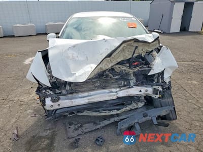 Piąte zdjęcie samochodu w środku: 2012 HONDA CIVIC LX VIN:19XFB2F55CE312944 - miniatura