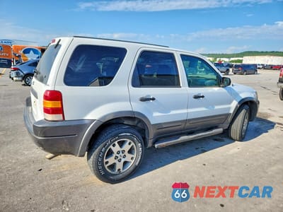 Trzecie zdjęcie samochodu z tyłu: 2003 FORD ESCAPE XLT VIN:1FMYU03163KD98816 - miniatura