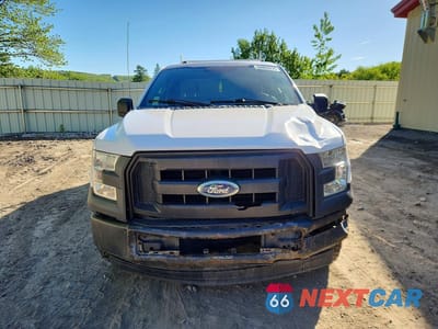 Piąte zdjęcie samochodu w środku: 2017 FORD F150 SUPER CAB VIN:1FTEX1C83HKD34094 - miniatura