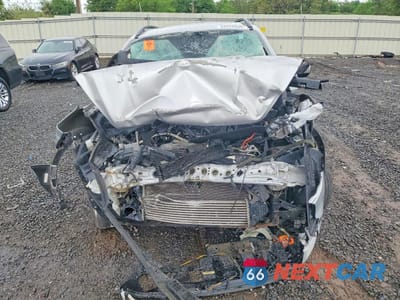 Piąte zdjęcie samochodu w środku: 2017 FORD ESCAPE SE VIN:1FMCU0G95HUA25658 - miniatura