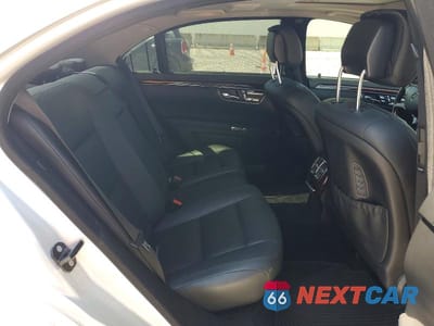 Zdjęcie 10 z 12 samochodu: 2011 MERCEDES-BENZ S 550 4MATIC VIN:WDDNG8GB8BA362149 - miniatura