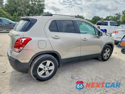 Trzecie zdjęcie samochodu z tyłu: 2016 CHEVROLET TRAX 1LT VIN:3GNCJLSB7GL245439 - miniatura