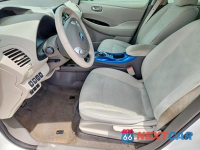 Zdjęcie 7 z 12 samochodu: 2014 NISSAN LEAF SV VIN:1N4AZ0CP1EC331684 - miniatura
