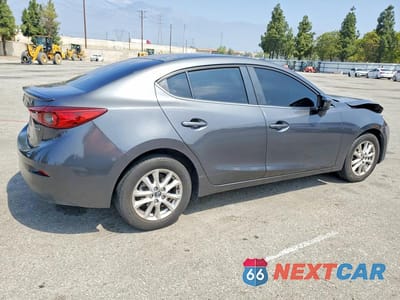 Trzecie zdjęcie samochodu z tyłu: 2016 MAZDA 3 TOURING VIN:JM1BM1V72G1353739 - miniatura
