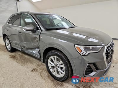 Czwarte zdjęcie samochodu z boku: 2025 AUDI Q3 PREMIUM S LINE 45 VIN:WA1DECF34S1013802 - miniatura