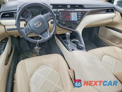 Zdjęcie 8 z 12 samochodu: 2019 TOYOTA CAMRY XLE VIN:4T1B11HK2KU781323 - miniatura