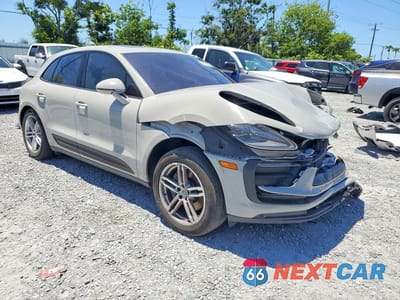 Czwarte zdjęcie samochodu z boku: 2022 PORSCHE MACAN VIN:WP1AA2A55NLB08898 - miniatura