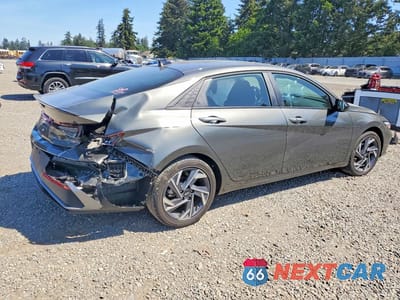 Trzecie zdjęcie samochodu z tyłu: 2025 HYUNDAI ELANTRA SEL SPORT VIN:KMHLM4DG4SU065764 - miniatura