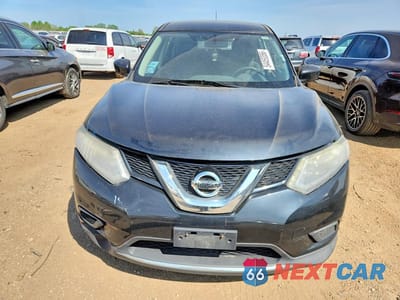 Piąte zdjęcie samochodu w środku: 2016 NISSAN ROGUE S VIN:KNMAT2MV8GP630203 - miniatura