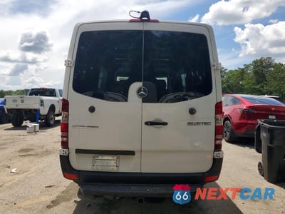 Zdjęcie 6 z 12 samochodu: 2015 MERCEDES-BENZ SPRINTER 2500 VIN:WD3PE7CC3F5956903 - miniatura