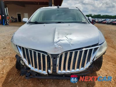 Piąte zdjęcie samochodu w środku: 2011 LINCOLN MKX VIN:2LMDJ6JK9BBJ30457 - miniatura