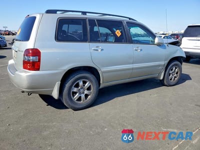 Trzecie zdjęcie samochodu z tyłu: 2005 TOYOTA HIGHLANDER LIMITED VIN:JTEGP21A250051404 - miniatura