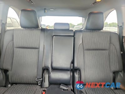 Zdjęcie 10 z 13 samochodu: 2019 TOYOTA HIGHLANDER LE PLUS VIN:5TDZZRFHXKS308274 - miniatura
