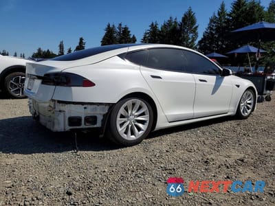 Trzecie zdjęcie samochodu z tyłu: 2017 TESLA MODEL S VIN:5YJSA1E24HF229722 - miniatura